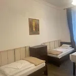 Kastelykert Fogado Penzion Segedín