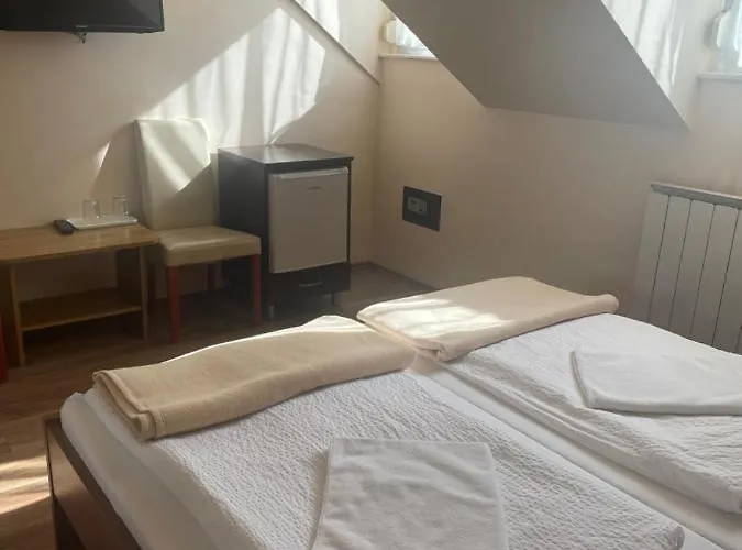 Herberg Kastelykert Fogado Szeged