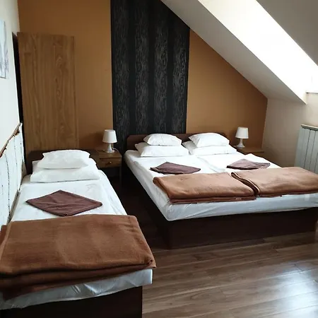 Kastelykert Fogado 3* Szeged