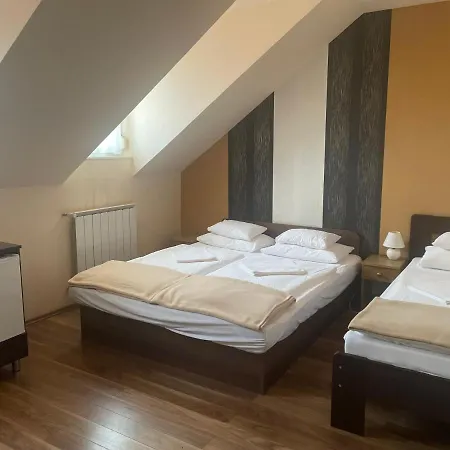 Kastelykert Fogado Värdshus Szeged