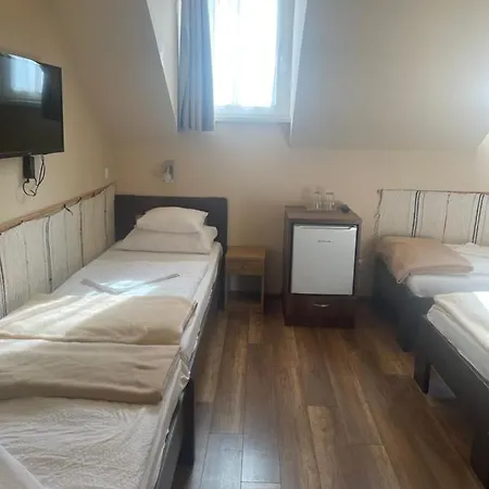 Inn Kastelykert Fogado