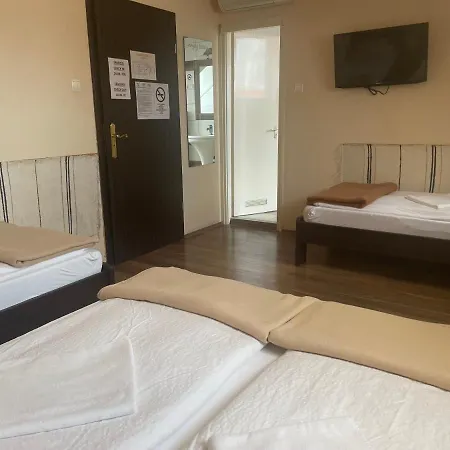 Kastélykert Mini-hôtel 3*