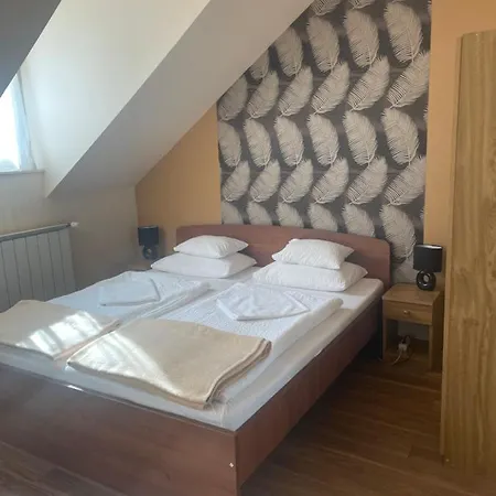 Kastelykert Fogado Inn 3*