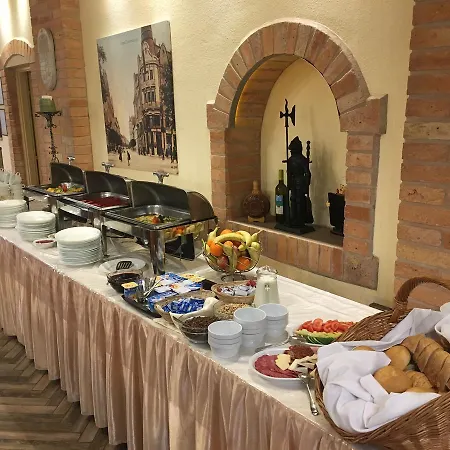Inn Kastelykert Fogado Szeged