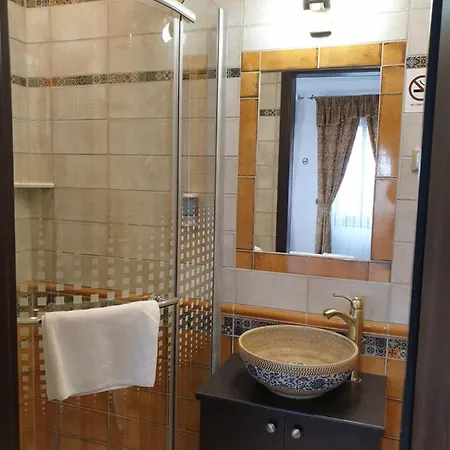 Kastelykert Fogado Inn