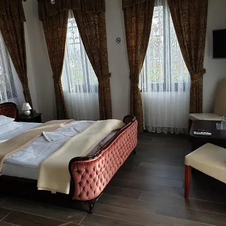 Kastelykert Fogado 3*