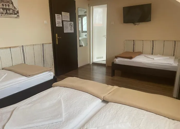 Kastelykert Fogado Värdshus 3*