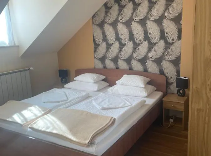 Kastelykert Fogado Värdshus 3*